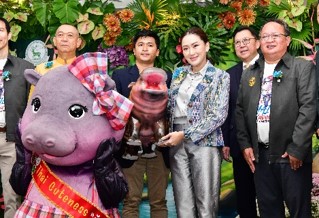 คณะผู้บริหาร ทส. เข้าพบนายกรัฐมนตรีเพื่อจัดนิทรรศการประชาสัมพันธ์ เรื่อง “หมูเด้ง” Soft Power จากธรรมชาติของสวนสัตว์ไทย คณะผู้บริหาร ทส. เข้าพบนายกรัฐมนตรีเพื่อจัดนิทรรศการประชาสัมพันธ์ เรื่อง “หมูเด้ง” Soft Power จากธรรมชาติของสวนสัตว์ไทย