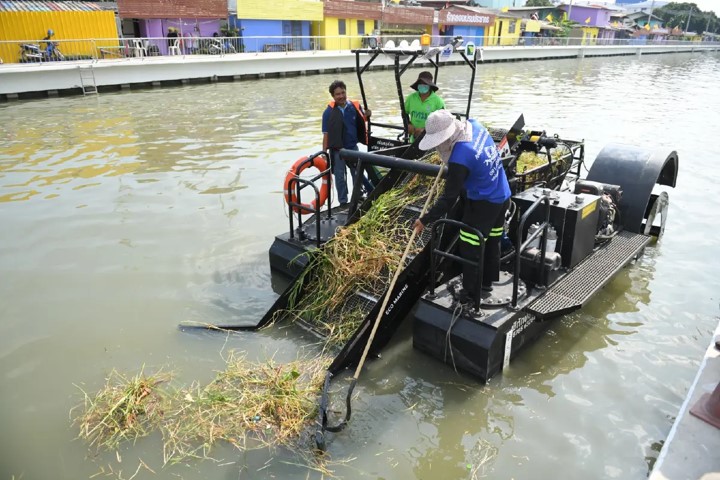 เรืออัจฉริยะ เก็บขยะในแม่น้ำ คูคลอง เรืออัจฉริยะ เก็บขยะในแม่น้ำ คูคลอง