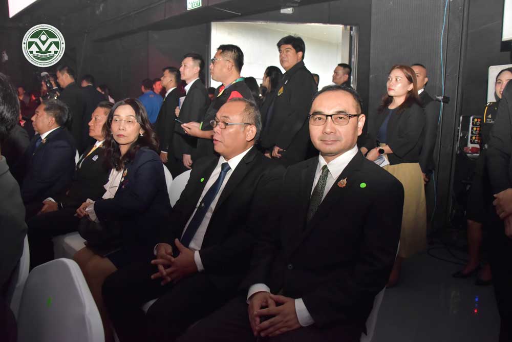 เลขาธิการ สผ. ร่วมฟังนายกรัฐมนตรี แถลงผลการดำเนินงานของรัฐบาลรอบ 3 เดือน ผ่านสโลแกน “ทีมเดียวกัน หัวใจเดียวกัน เพื่อประชาชน” เลขาธิการ สผ. ร่วมฟังนายกรัฐมนตรี แถลงผลการดำเนินงานของรัฐบาลรอบ 3 เดือน ผ่านสโลแกน “ทีมเดียวกัน หัวใจเดียวกัน เพื่อประชาชน”