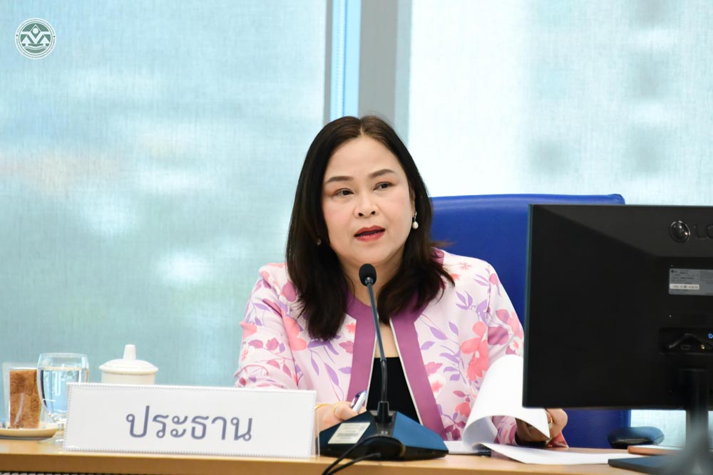 นางสาวกานดา  ชูแก้ว นางสาวกานดา ชูแก้ว