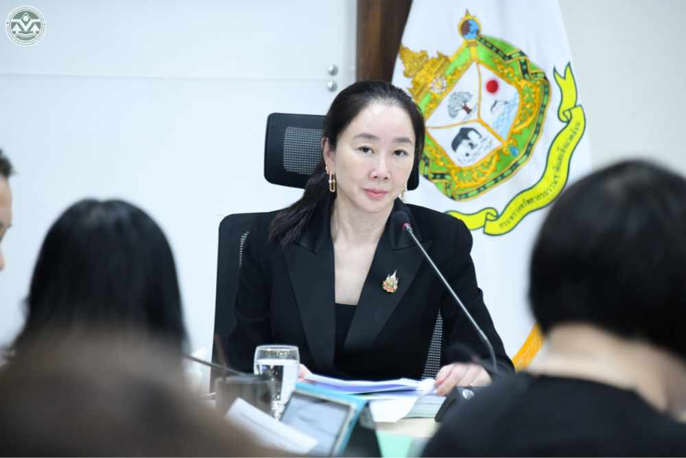 ดร.ชญานันท์ ภักดีจิตต์ ปลัดกระทรวงทรัพยากรธรรมชาติและสิ่งแวดล้อม เป็นประธาน ดร.ชญานันท์ ภักดีจิตต์ ปลัดกระทรวงทรัพยากรธรรมชาติและสิ่งแวดล้อม เป็นประธาน