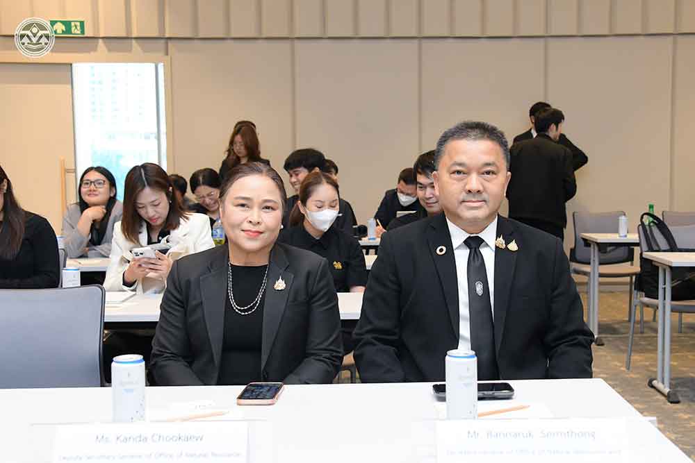 นายบรรณรักษ์ เสริมทอง เลขาธิการ สผ. และ นางสาวกานดา ชูแก้ว รองเลขาธิการ สผ. นายบรรณรักษ์ เสริมทอง เลขาธิการ สผ. และ นางสาวกานดา ชูแก้ว รองเลขาธิการ สผ.