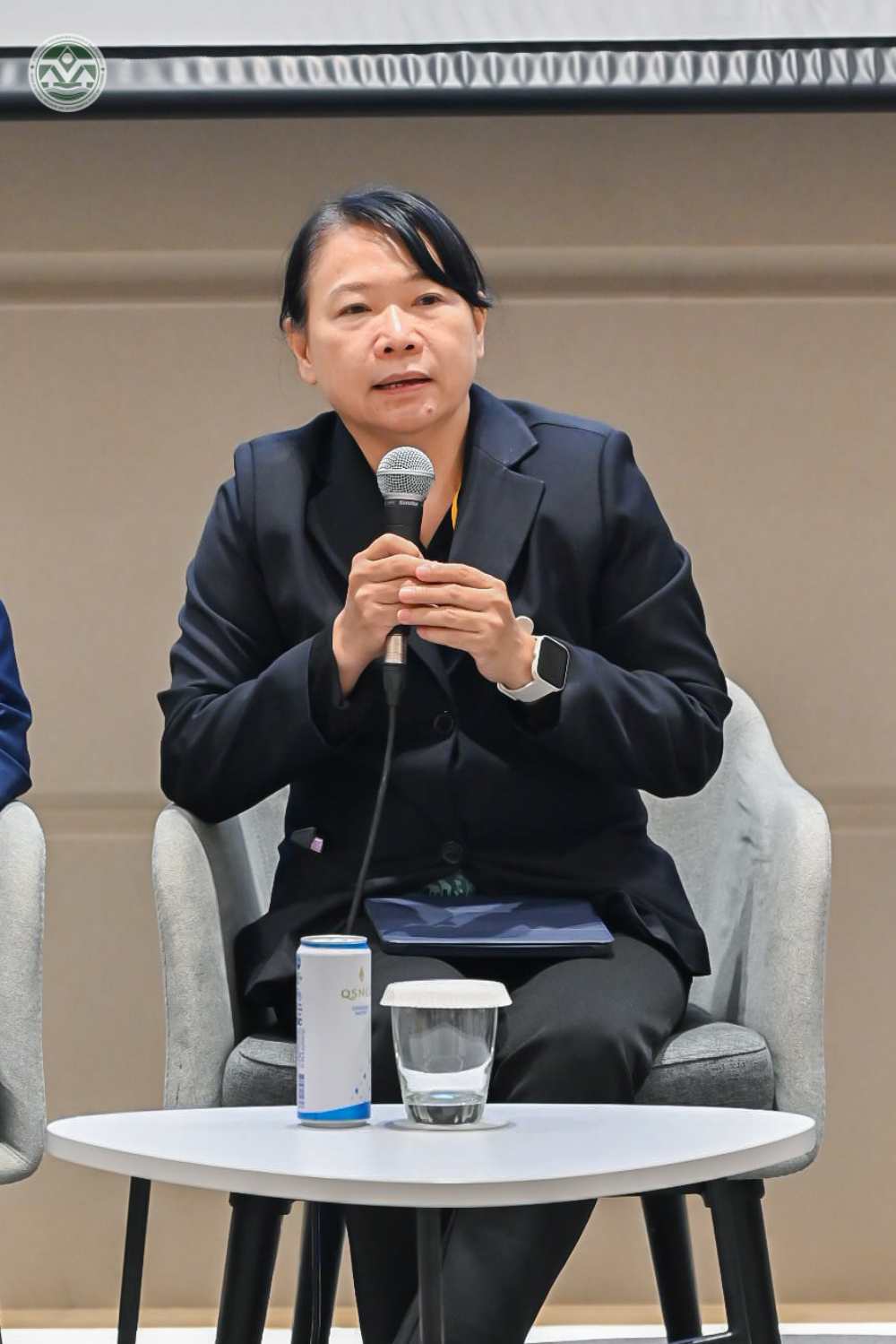 4. นางสาวกาญจนา พูนสินรุ่งโรจน์ ผู้อำนวยการฝ่ายส่งเสริมความปลอดภัยและสิ่งแวดล้อม บริษัทโตโยต้า มอเตอร์ ประเทศไทย 4. นางสาวกาญจนา พูนสินรุ่งโรจน์ ผู้อำนวยการฝ่ายส่งเสริมความปลอดภัยและสิ่งแวดล้อม บริษัทโตโยต้า มอเตอร์ ประเทศไทย