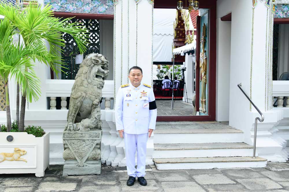 นายบรรณรักษ์ เสริมทอง เลขาธิการ สผ. นายบรรณรักษ์ เสริมทอง เลขาธิการ สผ.