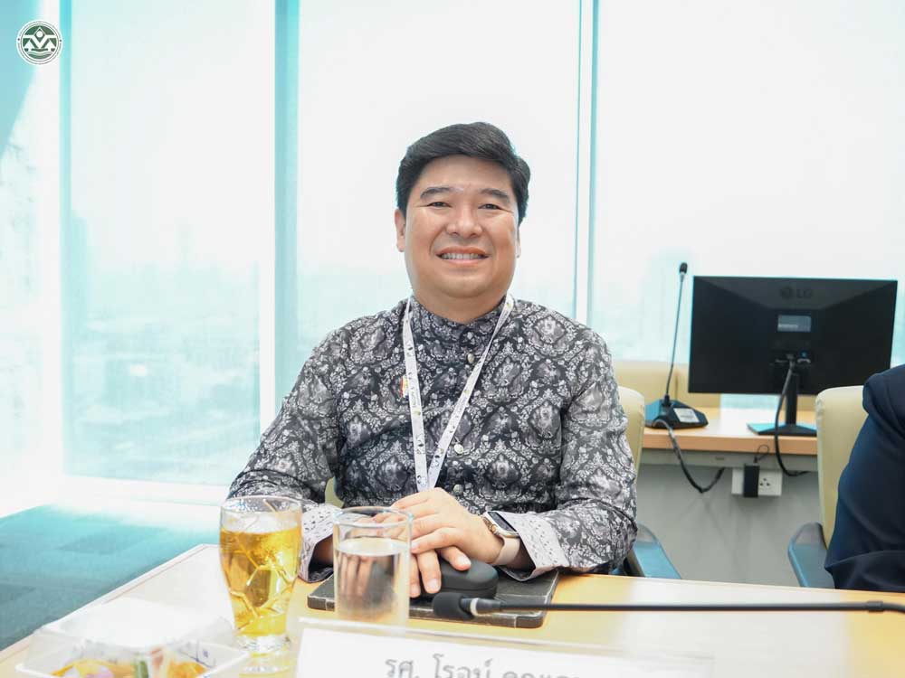 รศ.โรจน์ คุณเอนก ประธาน คณะอนุกรรมการอนุรักษ์สิ่งแวดล้อมธรรมชาติและศิลปกรรมc รศ.โรจน์ คุณเอนก ประธาน คณะอนุกรรมการอนุรักษ์สิ่งแวดล้อมธรรมชาติและศิลปกรรม