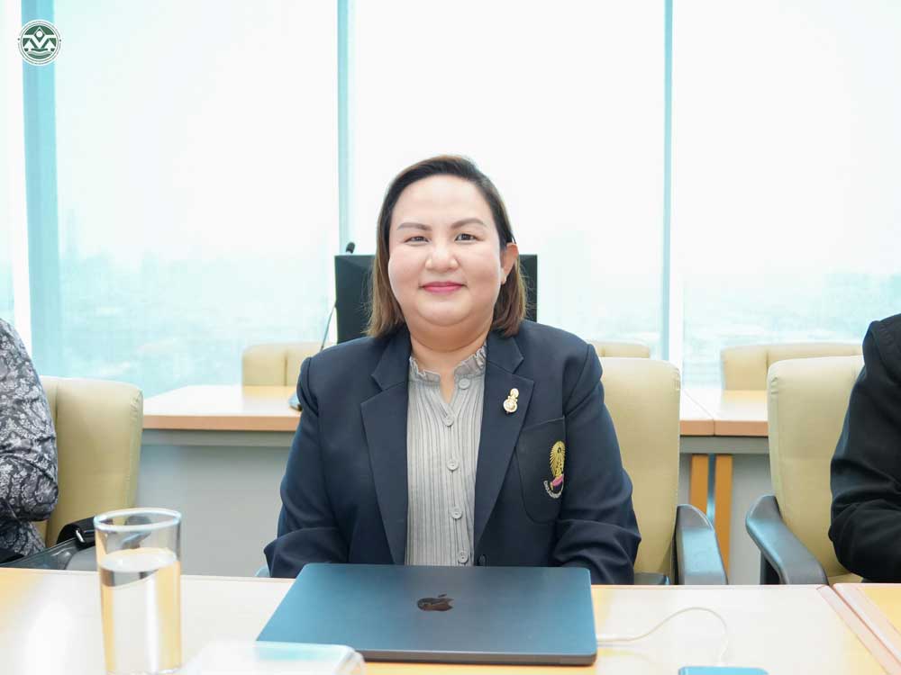 ผศ.ดร.ชนิตา ดวงยิหวา หัวหน้าภาควิชาภูมิศาสตร์ คณะอักษรศาสตร์ จุฬาลงกรณ์มหาวิทยาลัย ผศ.ดร.ชนิตา ดวงยิหวา หัวหน้าภาควิชาภูมิศาสตร์ คณะอักษรศาสตร์ จุฬาลงกรณ์มหาวิทยาลัย