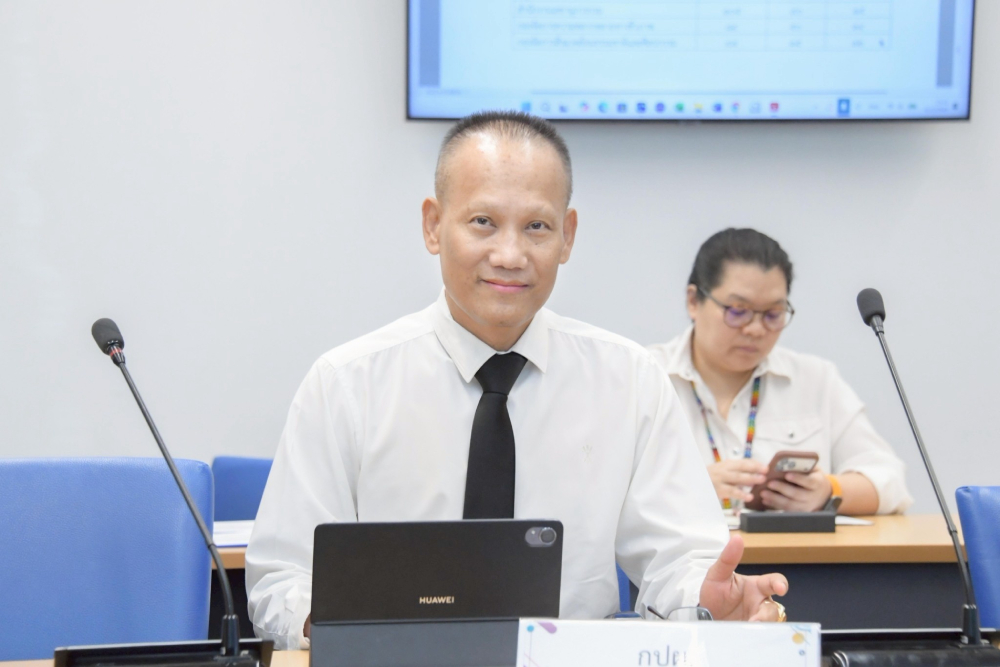 นายสิทธิชัย ปิติสินชูชัย ผู้อำนวยการกองประเมินผลกระทบสิ่งแวดล้อม นายสิทธิชัย ปิติสินชูชัย ผู้อำนวยการกองประเมินผลกระทบสิ่งแวดล้อม