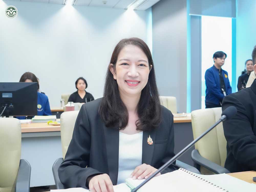 นางสาวนารีรัตน์ พันธุ์มณี รองเลขาธิการ สผ. นางสาวนารีรัตน์ พันธุ์มณี รองเลขาธิการ สผ.