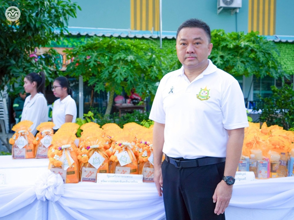 นายบรรณรักษ์ เสริมทอง เลขาธิการ สผ. นายบรรณรักษ์ เสริมทอง เลขาธิการ สผ.