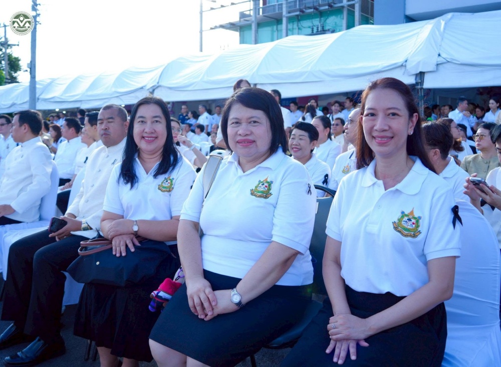 นางสาวนารีรัตน์ พันธุ์มณี รองเลขาธิการ สผ. พร้อมด้วยเจ้าหน้าที่ สผ. นางสาวนารีรัตน์ พันธุ์มณี รองเลขาธิการ สผ. พร้อมด้วยเจ้าหน้าที่ สผ.