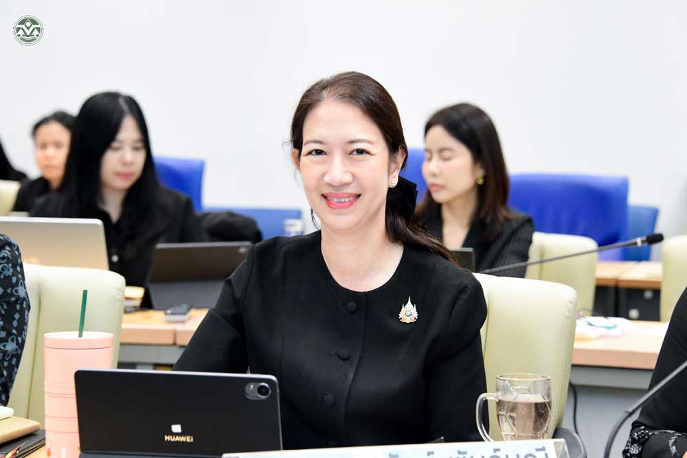 นางสาวนารีรัตน์ พันธุ์มณี รองเลขาธิการ สผ. นางสาวนารีรัตน์ พันธุ์มณี รองเลขาธิการ สผ.