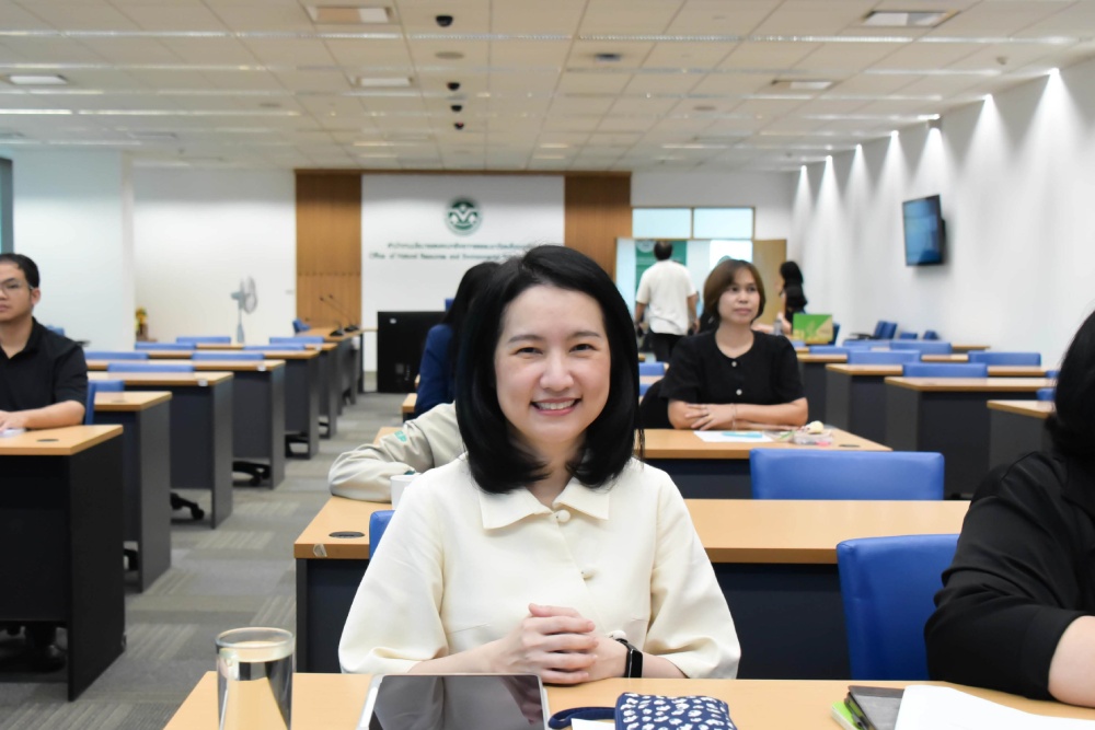 นางพรรณนิภา สืบสิงห์ ผู้เชี่ยวชาญเฉพาะด้านสิ่งแวดล้อม นางพรรณนิภา สืบสิงห์ ผู้เชี่ยวชาญเฉพาะด้านสิ่งแวดล้อม