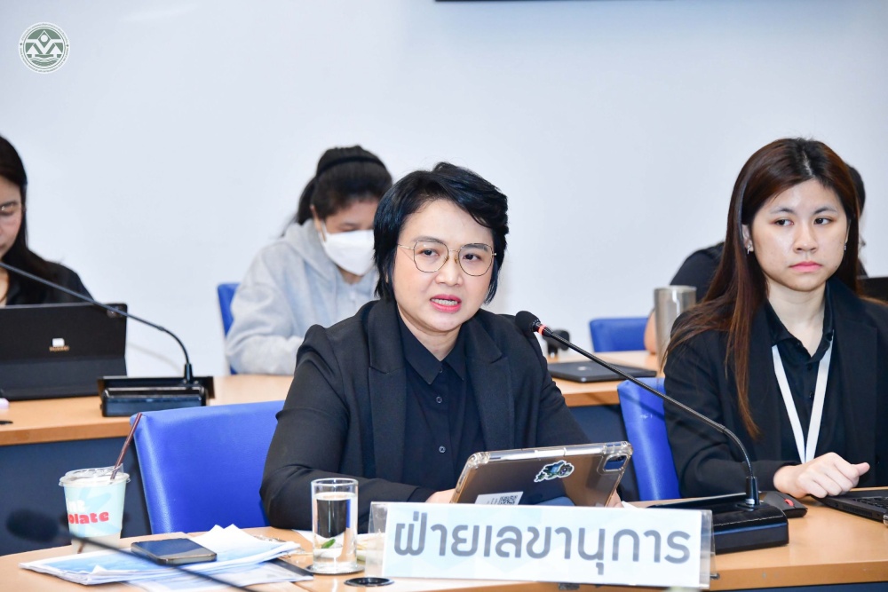 นางสาวอรสุภาว์ สายเพชร ผอ.กพร. นางสาวอรสุภาว์ สายเพชร ผอ.กพร.
