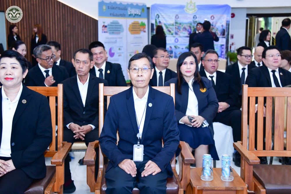 นางสาวธุวานันท์ ยุกติรัตน เลขานุการกรม นางสาวธุวานันท์ ยุกติรัตน เลขานุการกรม